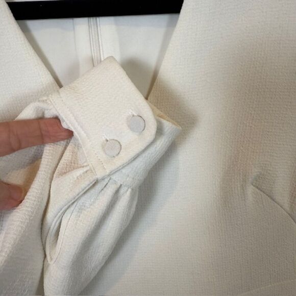Club Monaco White Mini Dress Button Cuff Zip Back Textured Fit and Flare Size 00 - Picture 3 of 12